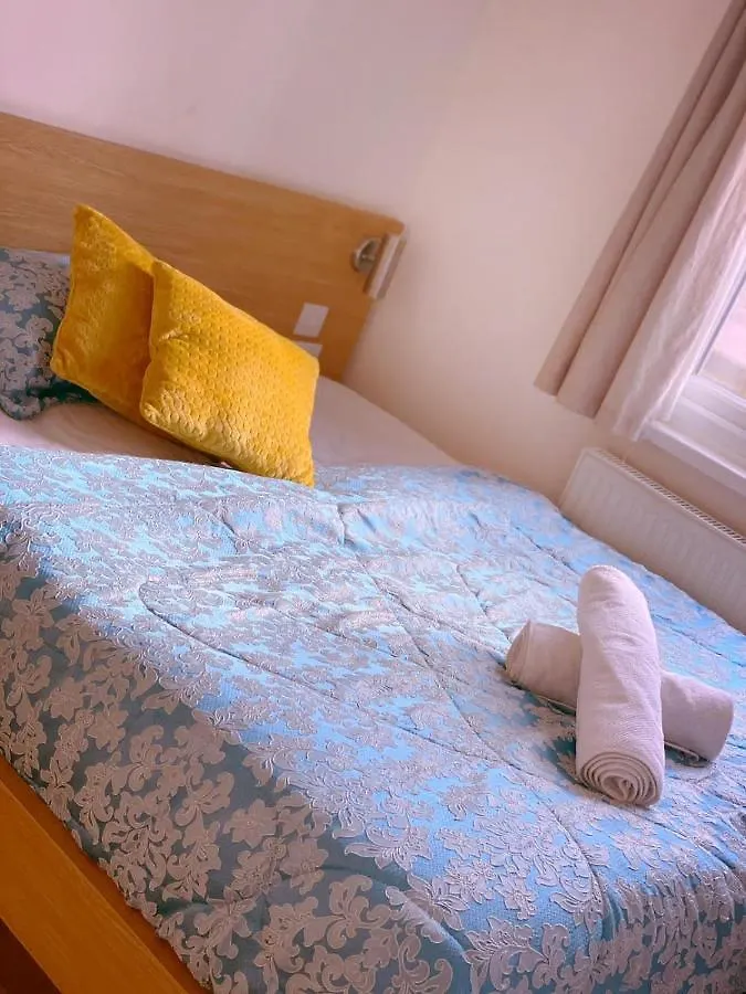 Mandarin Apartment London